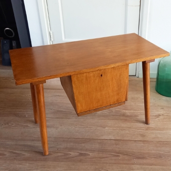 Vintage kastje met klep jaren 60